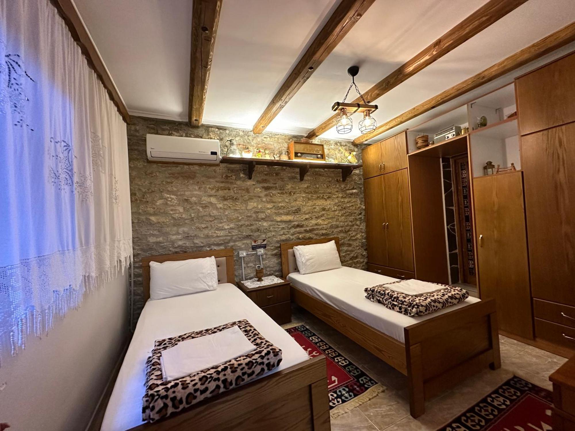 Ahmetaj Guest House Gjirokastër 外观 照片