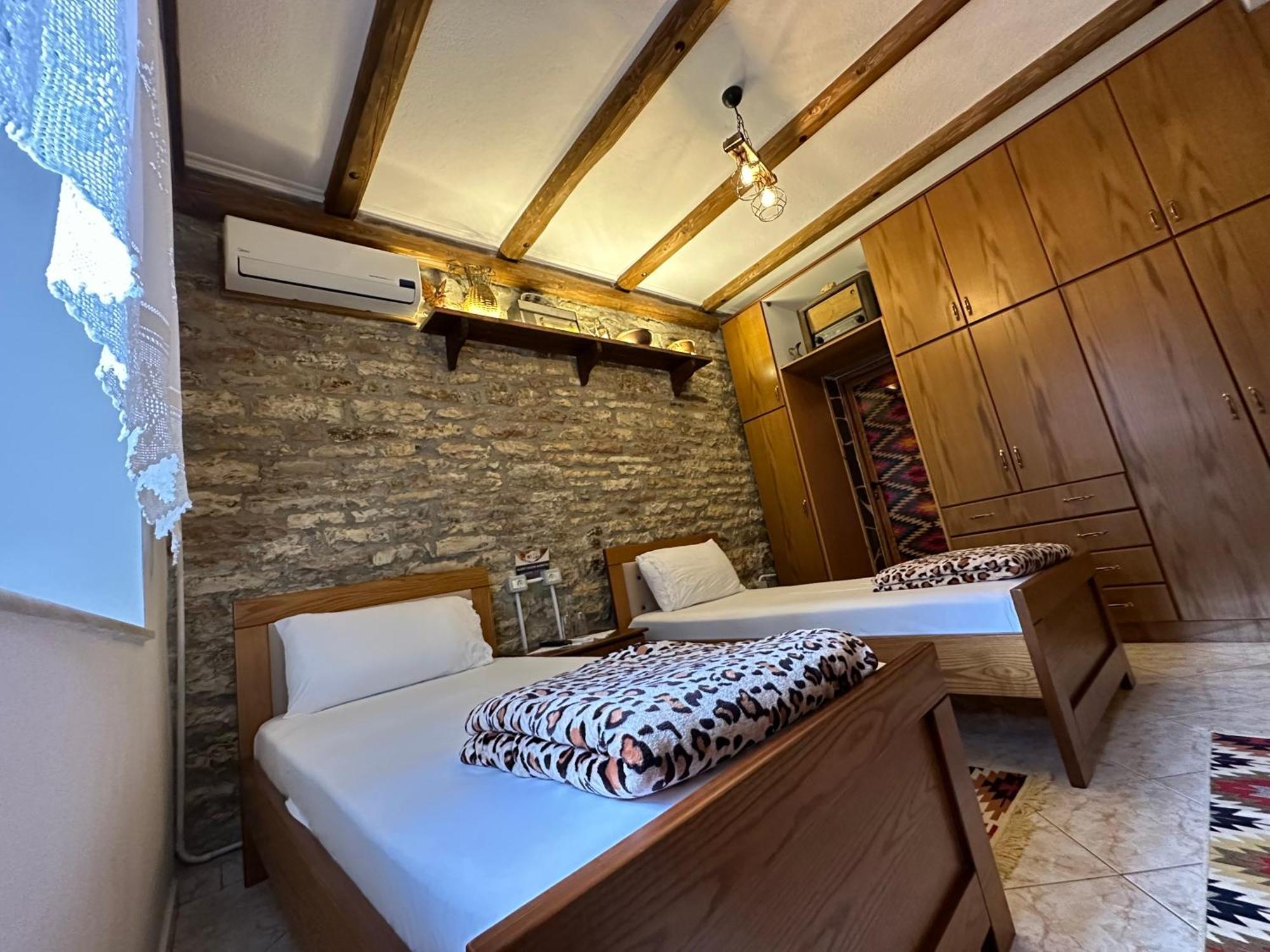 Ahmetaj Guest House Gjirokastër 外观 照片