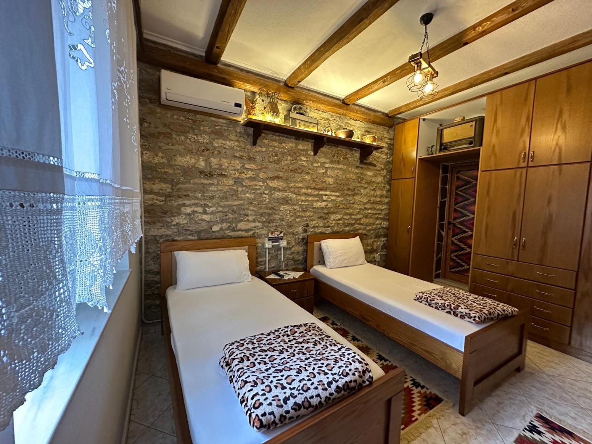 Ahmetaj Guest House Gjirokastër 外观 照片