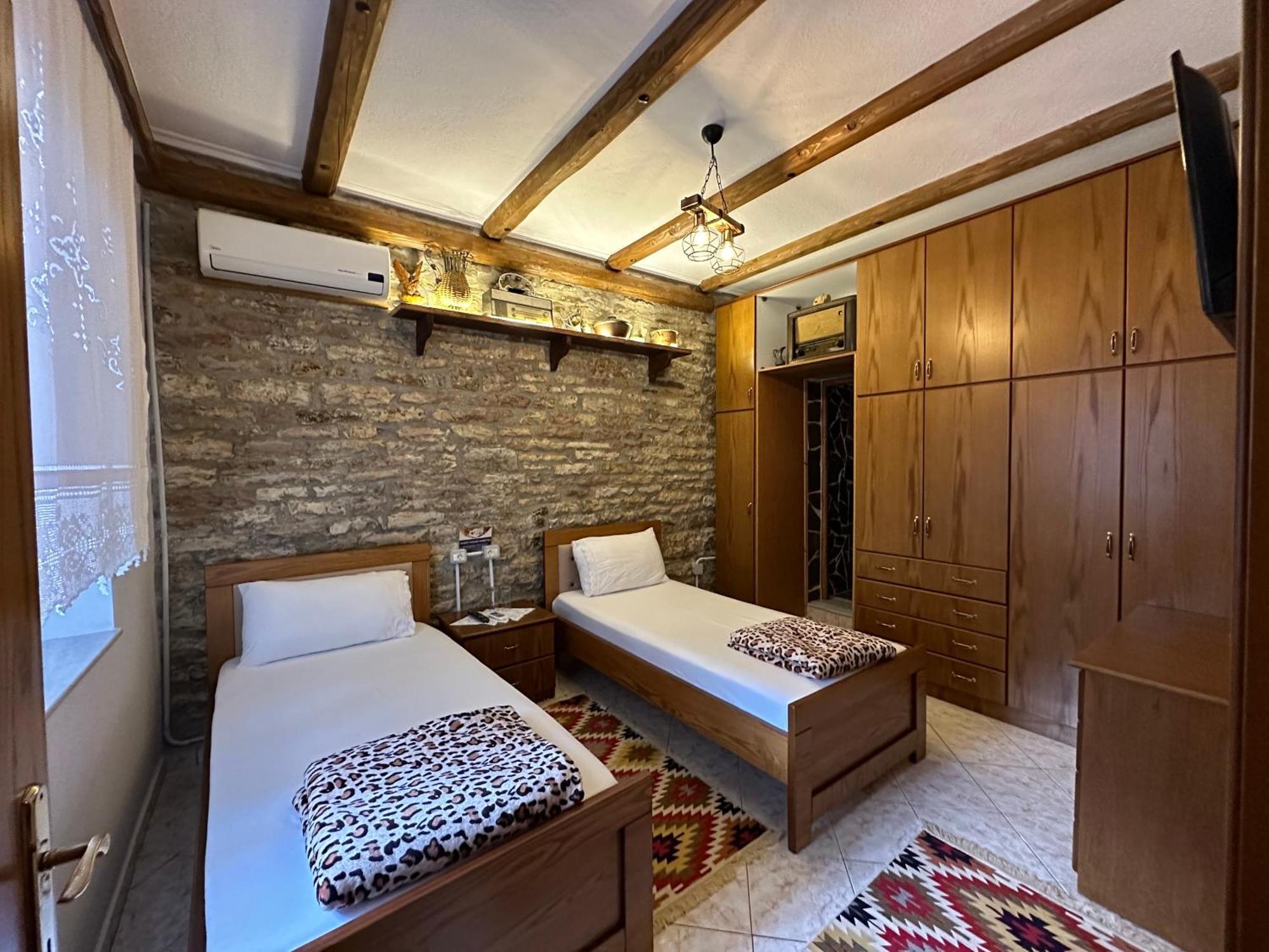 Ahmetaj Guest House Gjirokastër 外观 照片